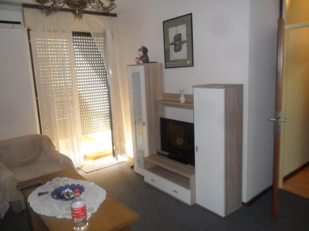 Apartments Batovanja スプリト エクステリア 写真